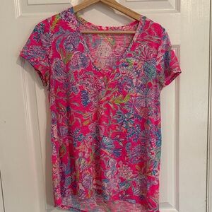 Lilly Pulitzer Hot Pink Multi-Color V-Neck Short Sleeve Etta V Top Small